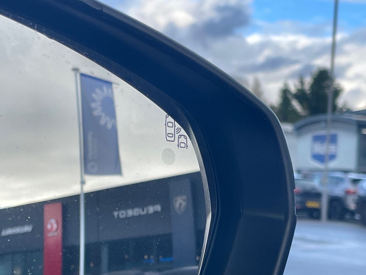 Used Peugeot 3008 2024 for sale - 76623565: Photo 41