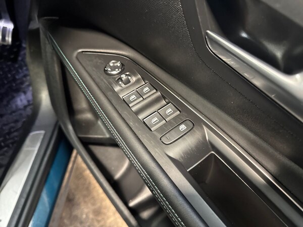 Used Peugeot 5008 2023 for sale - 76203925: Photo 24