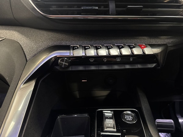 Used Peugeot 5008 2023 for sale - 76203925: Photo 26