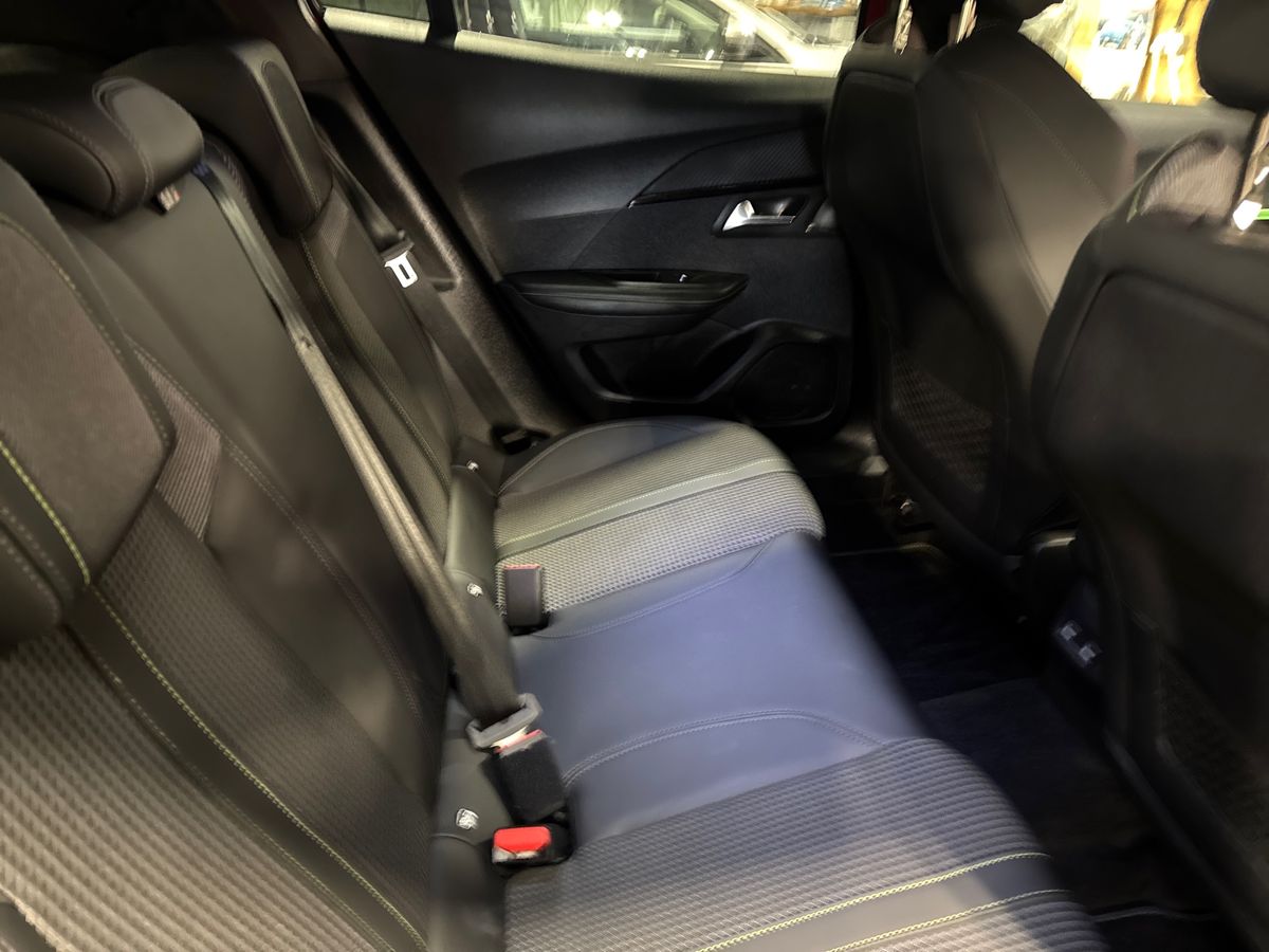 Used Peugeot 2008 2023 for sale - 78055212: Photo 28