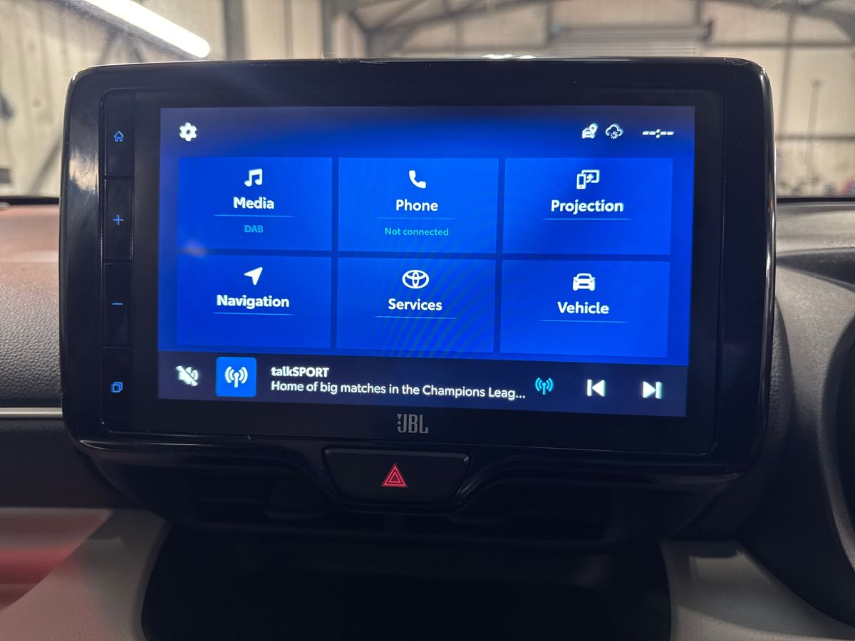 Used Toyota Yaris 2022 for sale - 76501390: Photo 25