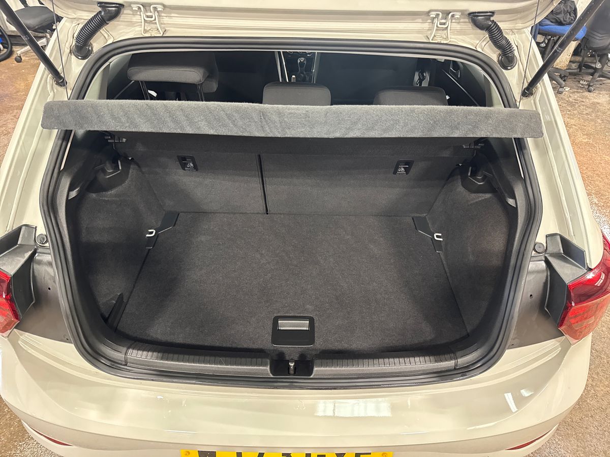 Used Volkswagen Polo 2023 for sale - 77826432: Photo 17