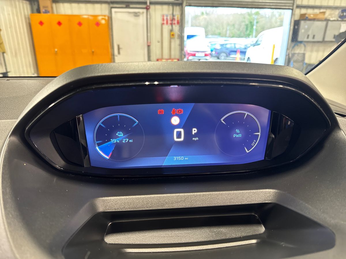 Used Peugeot Rifter 2025 for sale - 77826411: Photo 23