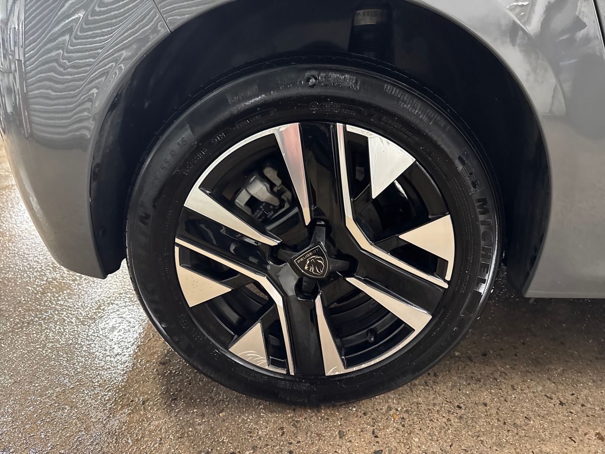 Used Peugeot 208 2024 for sale - 76872349: Photo 11