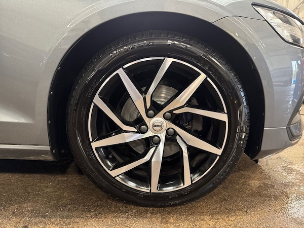 Used Volvo V60 2020 for sale - 76261535: Photo 13