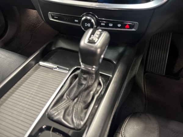Used Volvo V60 2020 for sale - 76261535: Photo 27