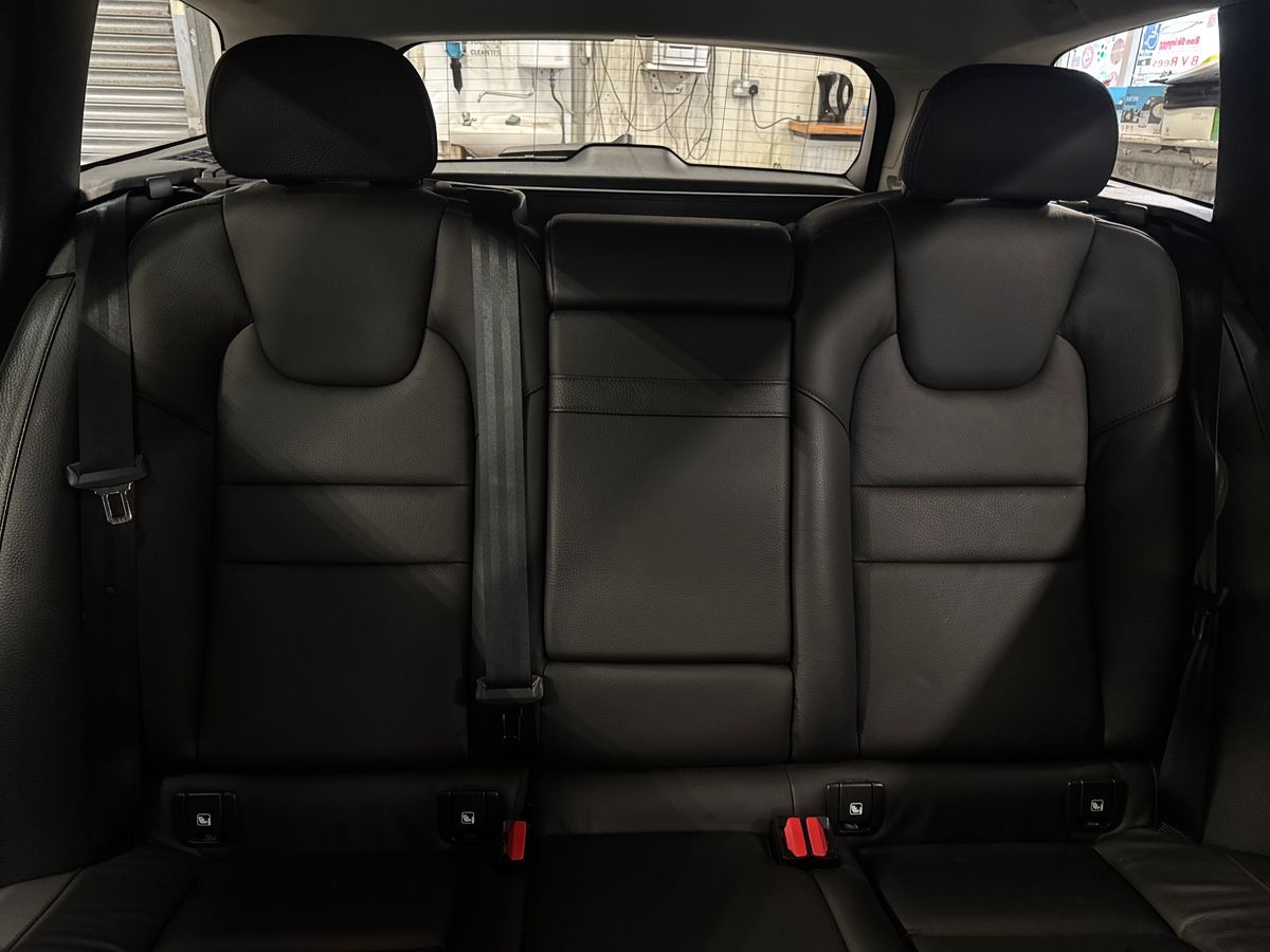 Used Volvo V60 2020 for sale - 76261535: Photo 28