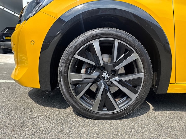 Used Peugeot 208 2022 for sale - 75610620: Photo 13