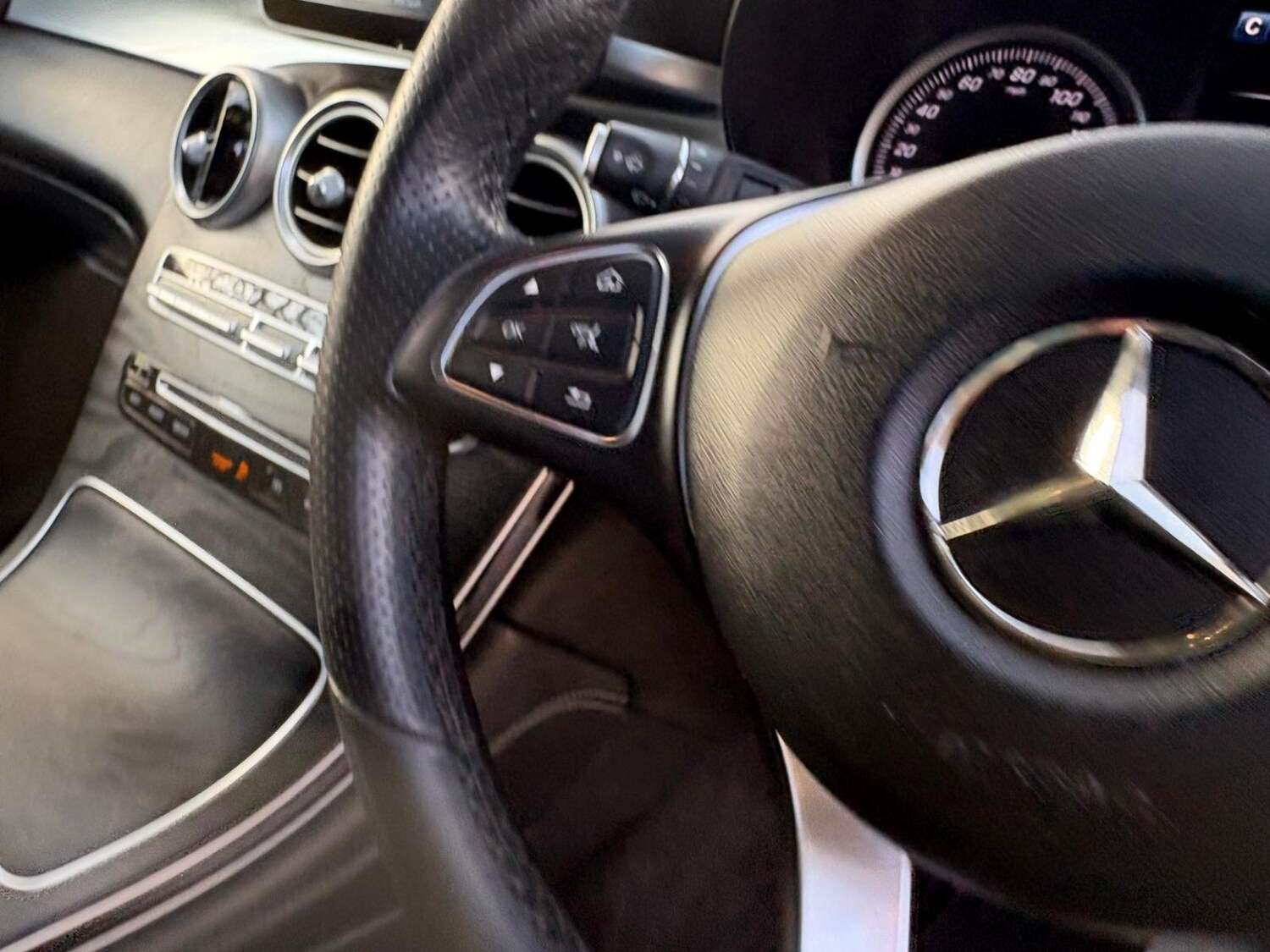 Used Mercedes-Benz GLC 2018 for sale - 78053346: Photo 21