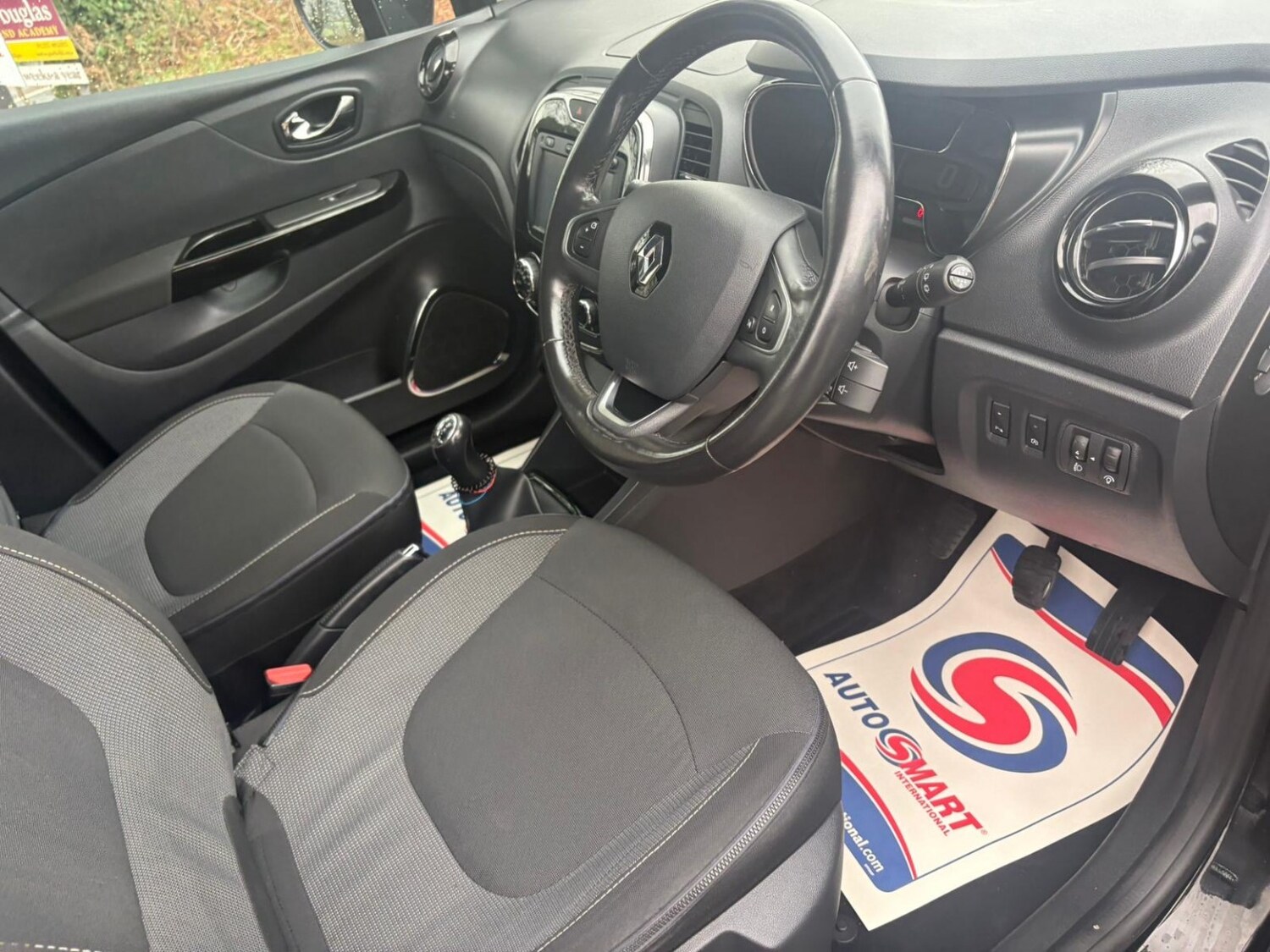 Used Renault Captur 2016 for sale - 77567472: Photo 16