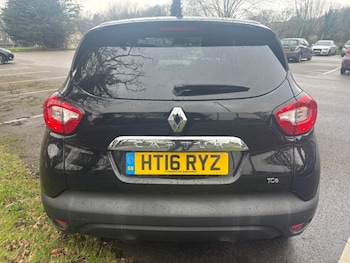 Used Renault Captur 2016 for sale - 77567472: Photo