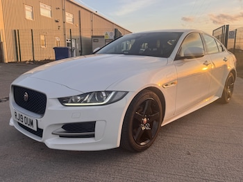 Used Jaguar XE 2019 for sale - 79004443: Photo