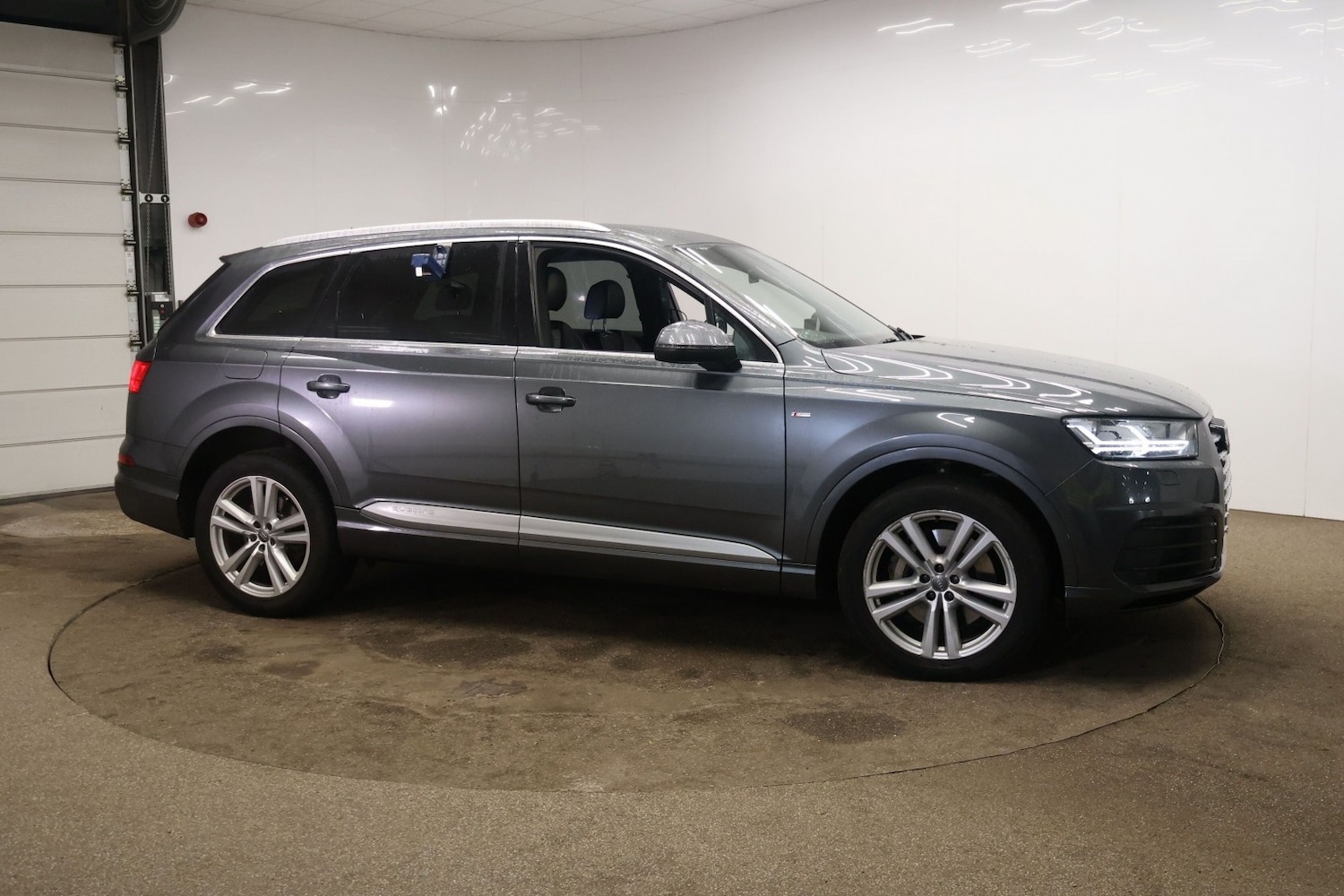 Used Audi Q7 2016 for sale - 77584461: Photo 2