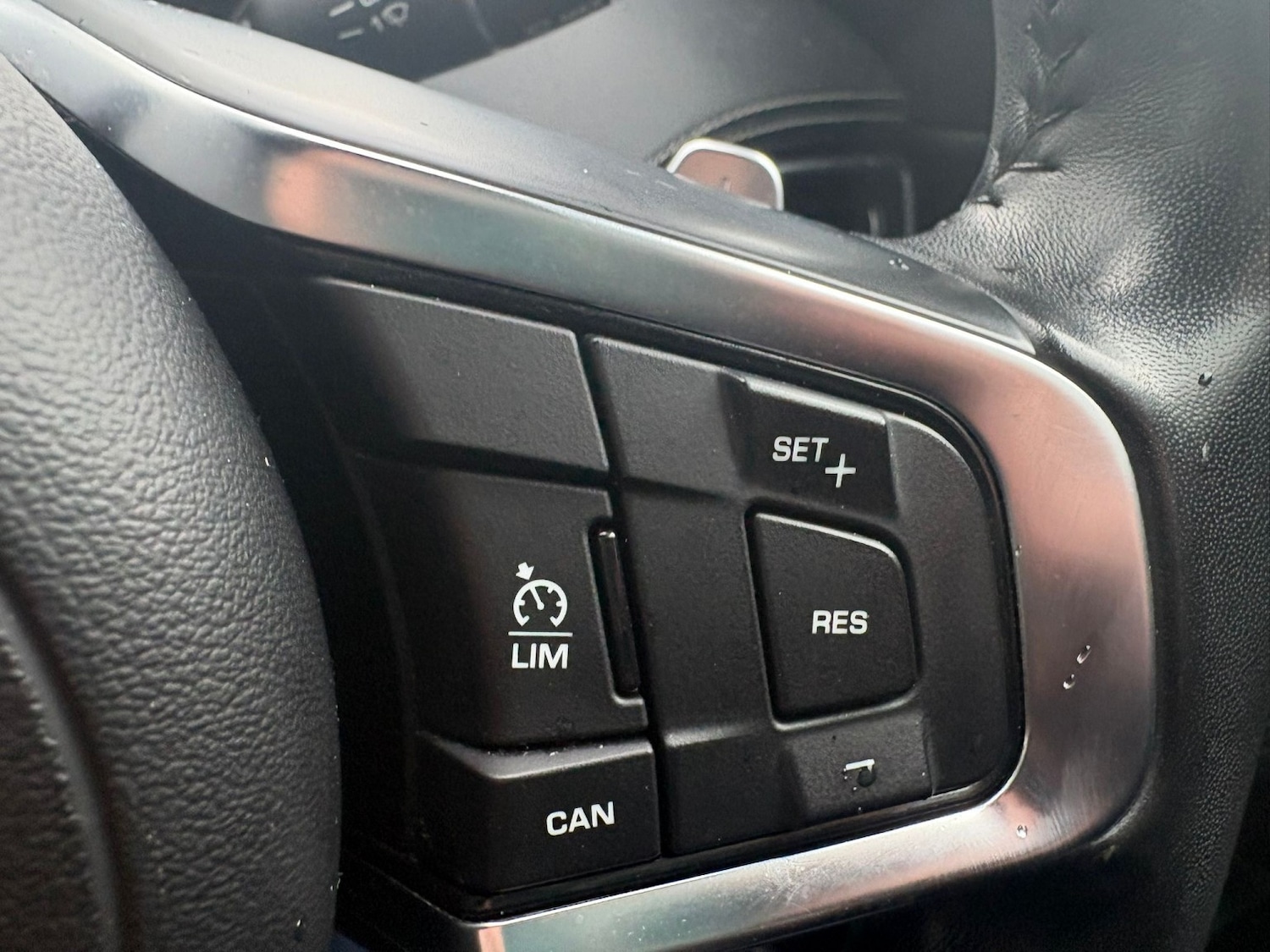 Used Jaguar XE 2019 for sale - 77478035: Photo 22