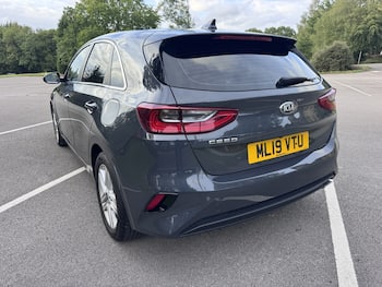 Used Kia Ceed 2019 for sale - 79495399: Photo