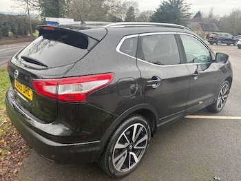 Used Nissan Qashqai 2015 for sale - 77438378: Photo