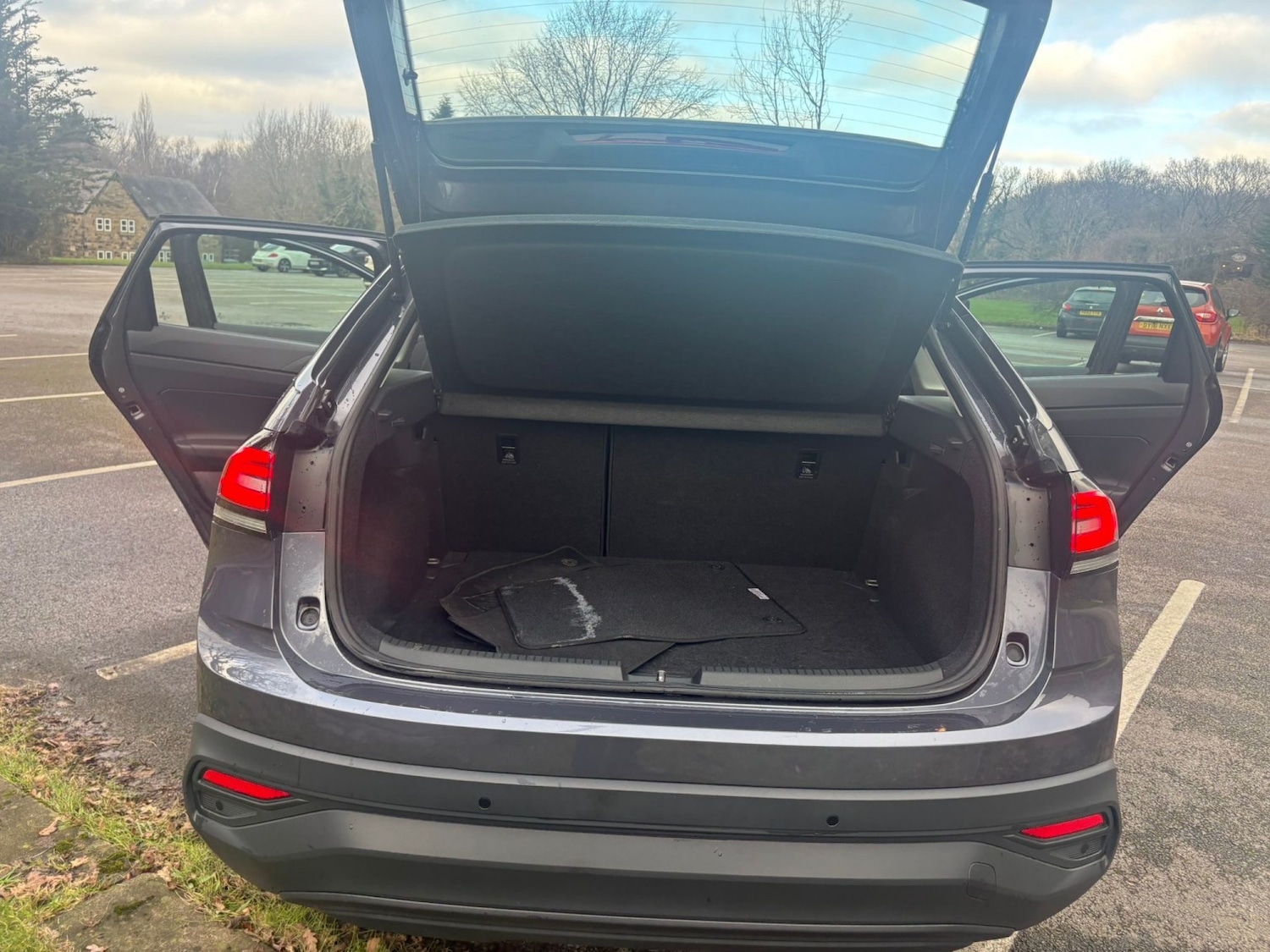 Used Volkswagen Taigo 2023 for sale - 77453432: Photo 13