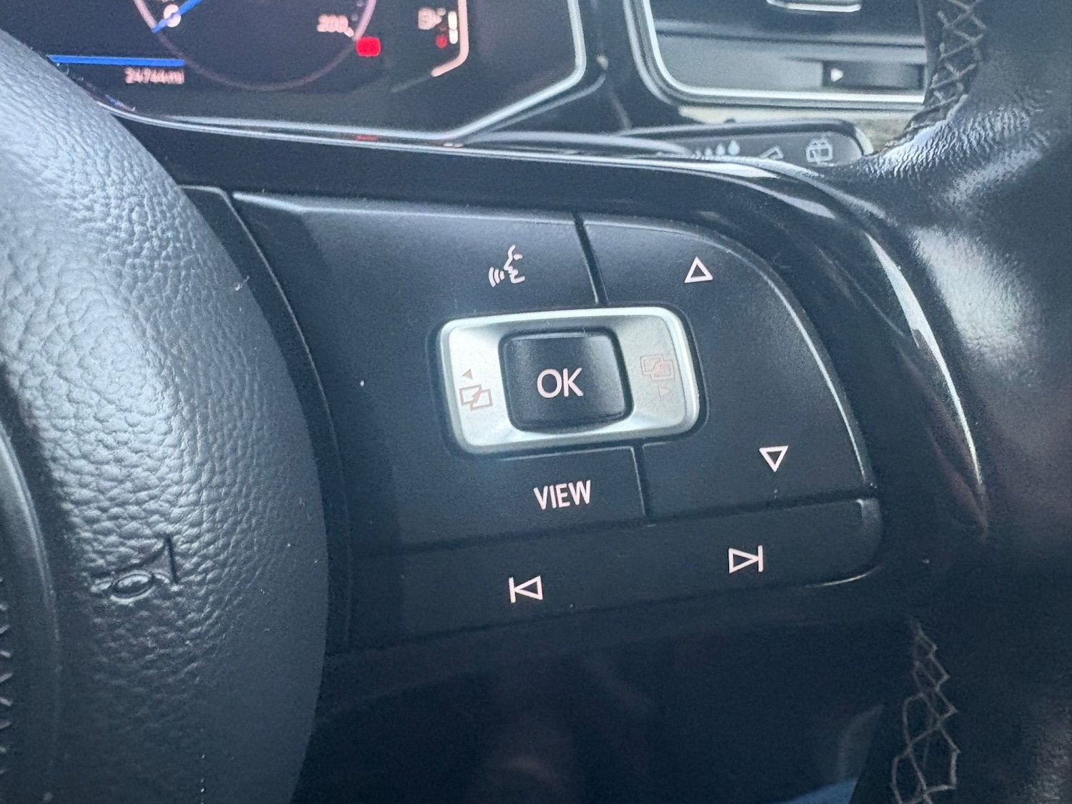 Used Volkswagen T-Roc 2020 for sale - 77296824: Photo 15