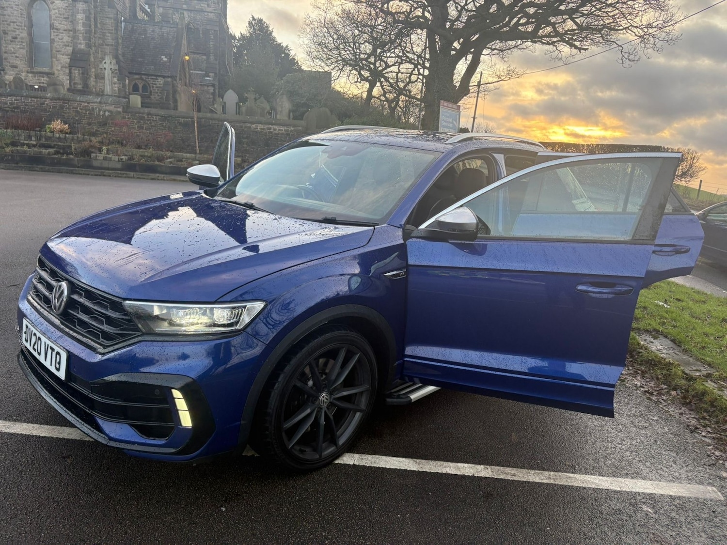 Used Volkswagen T-Roc 2020 for sale - 77296824: Photo 6