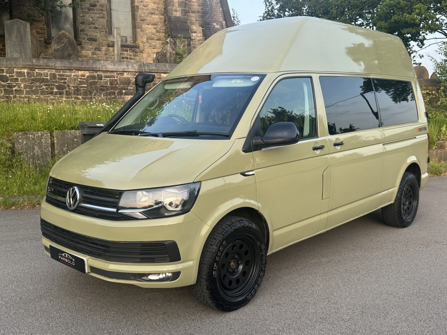 Used Volkswagen Transporter 2016 for sale - 76821586: Photo 2