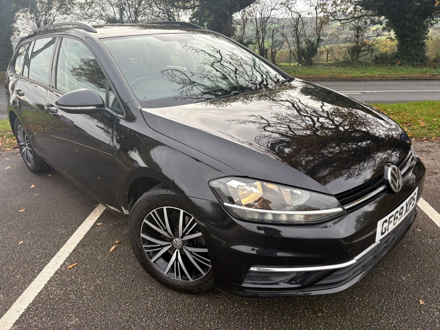 Used Volkswagen Golf 2019 for sale - 76471248: Photo 1