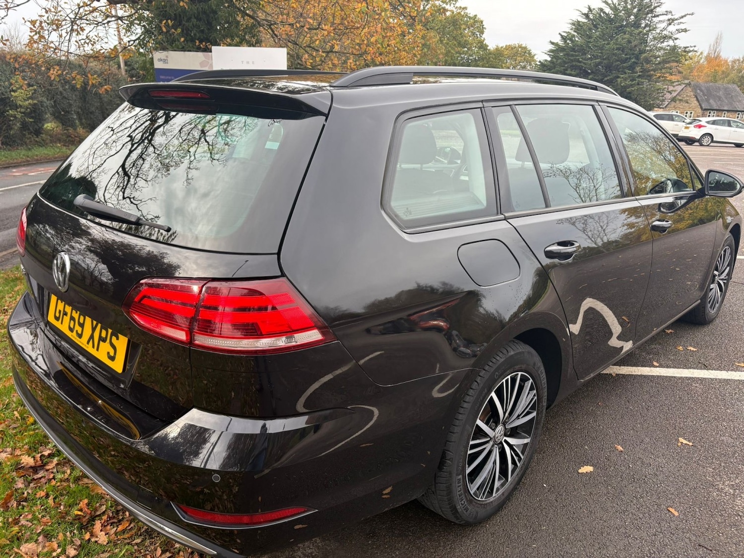 Used Volkswagen Golf 2019 for sale - 76471248: Photo 2