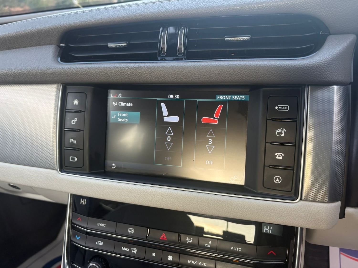 Used Jaguar XF 2017 for sale - 77251331: Photo 21