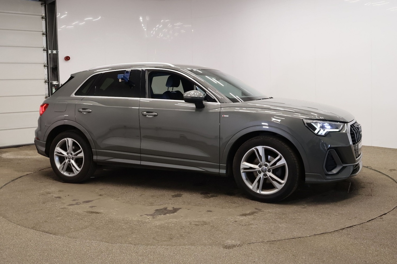 Used Audi Q3 2020 for sale - 77921378: Photo 2
