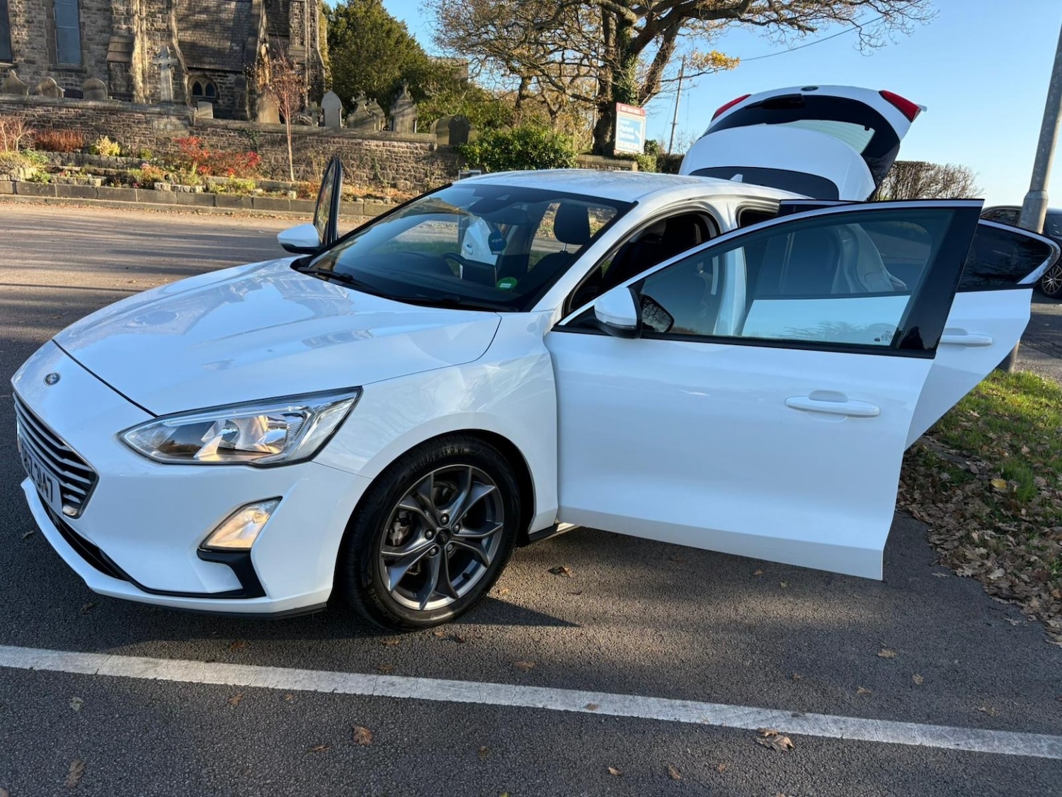 Used Ford Focus 2019 for sale - 76830405: Photo 2