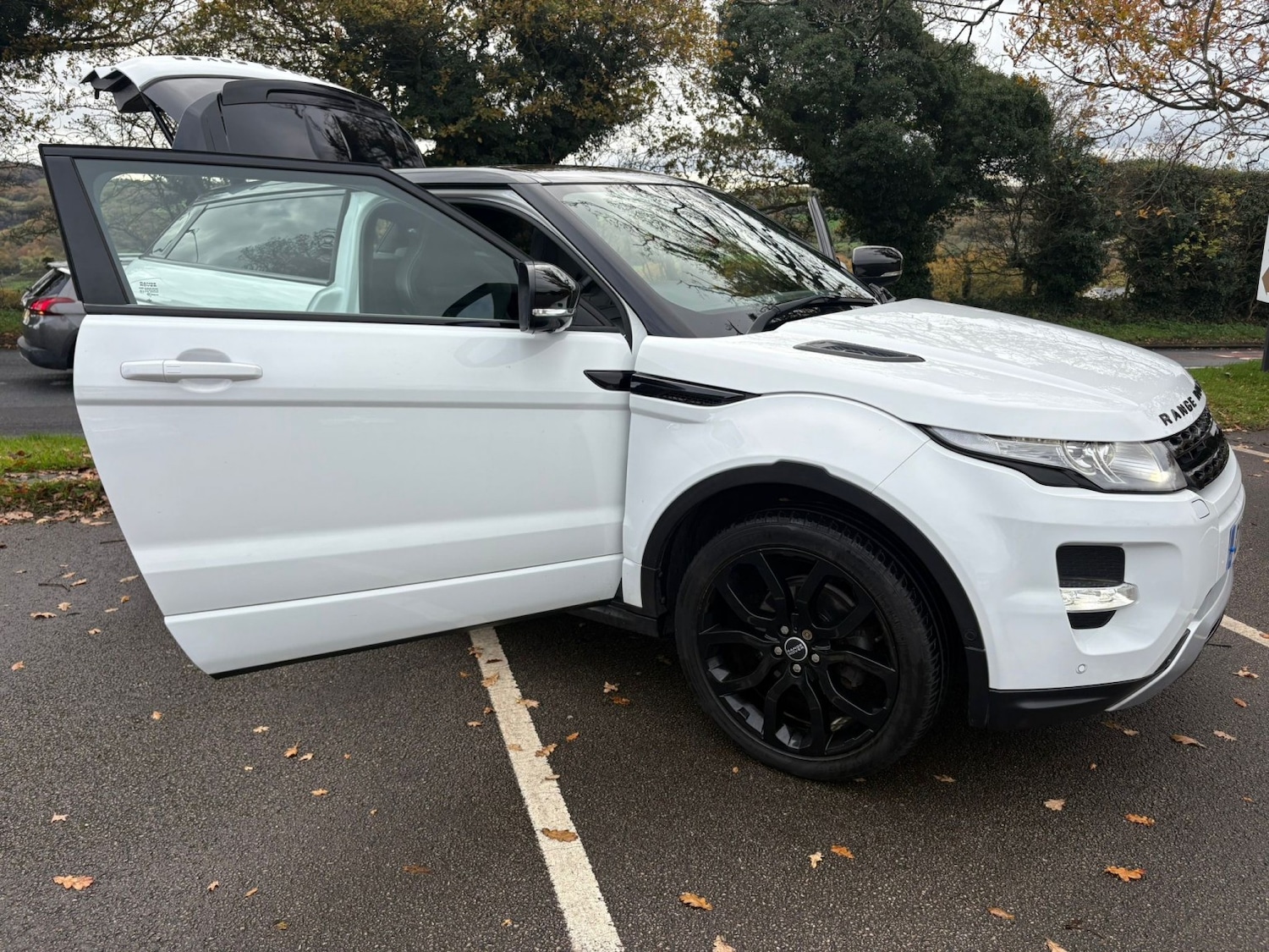 Used Land Rover Range Rover Evoque 2011 for sale - 76579930: Photo 13