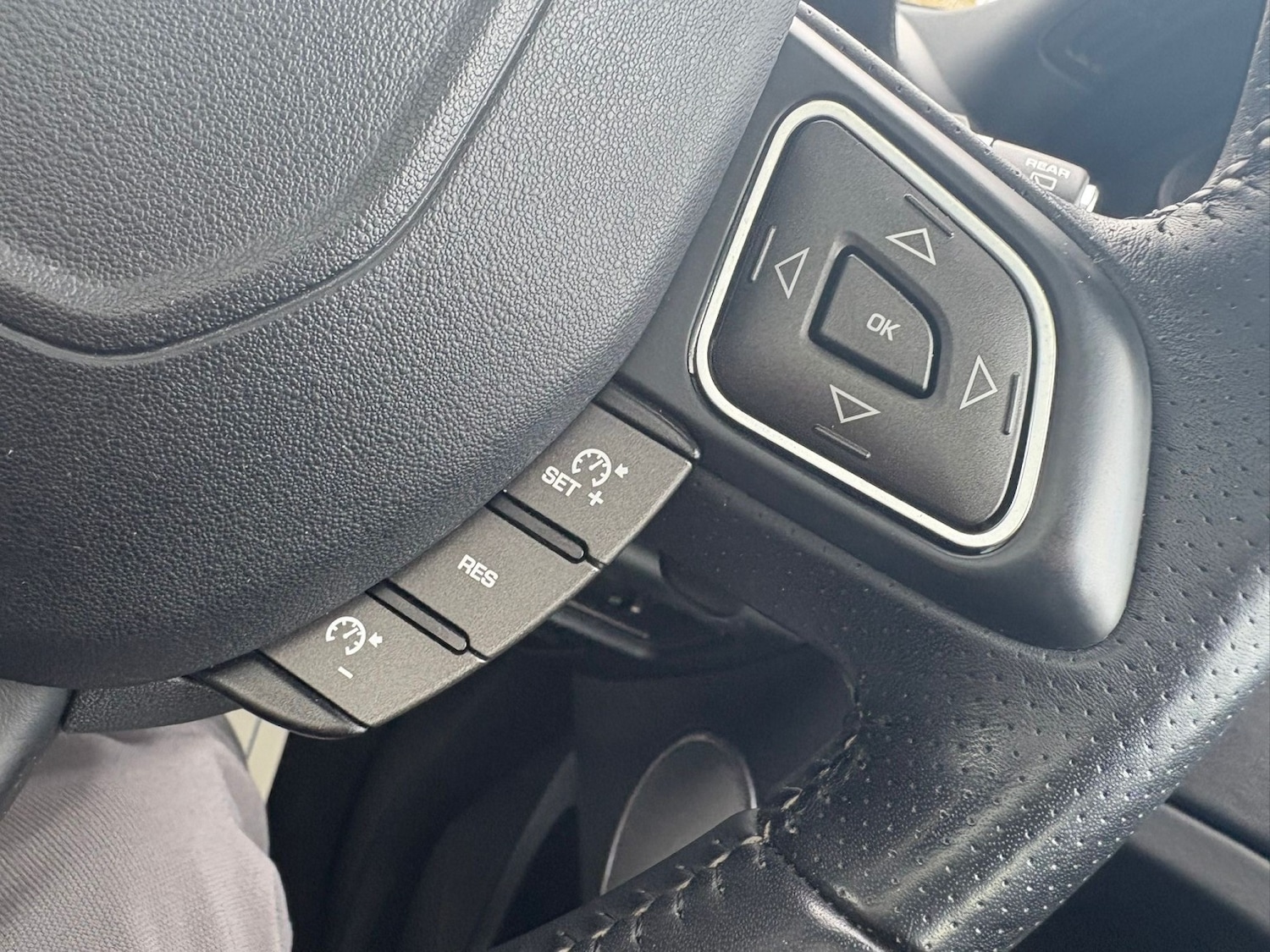 Used Land Rover Range Rover Evoque 2011 for sale - 76579930: Photo 21