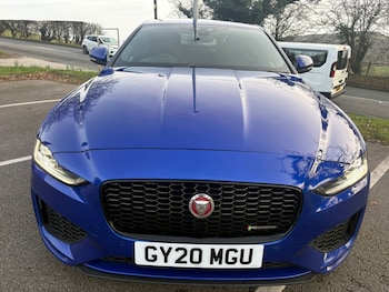 Used Jaguar XE 2020 for sale - 77584627: Photo