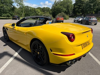 Used Ferrari California 2014 for sale - 78932321: Photo
