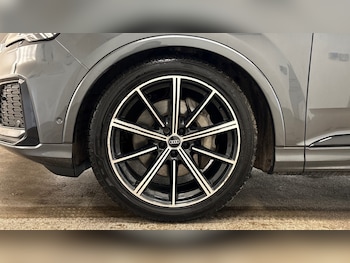 Used Audi Q7 2021 for sale - 78900084: Photo