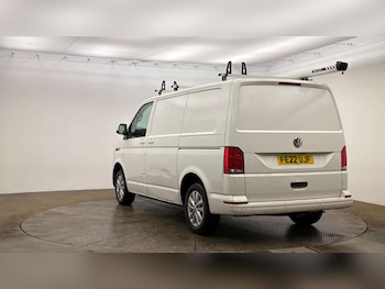 Used Volkswagen Transporter 2022 for sale - 79216180: Photo