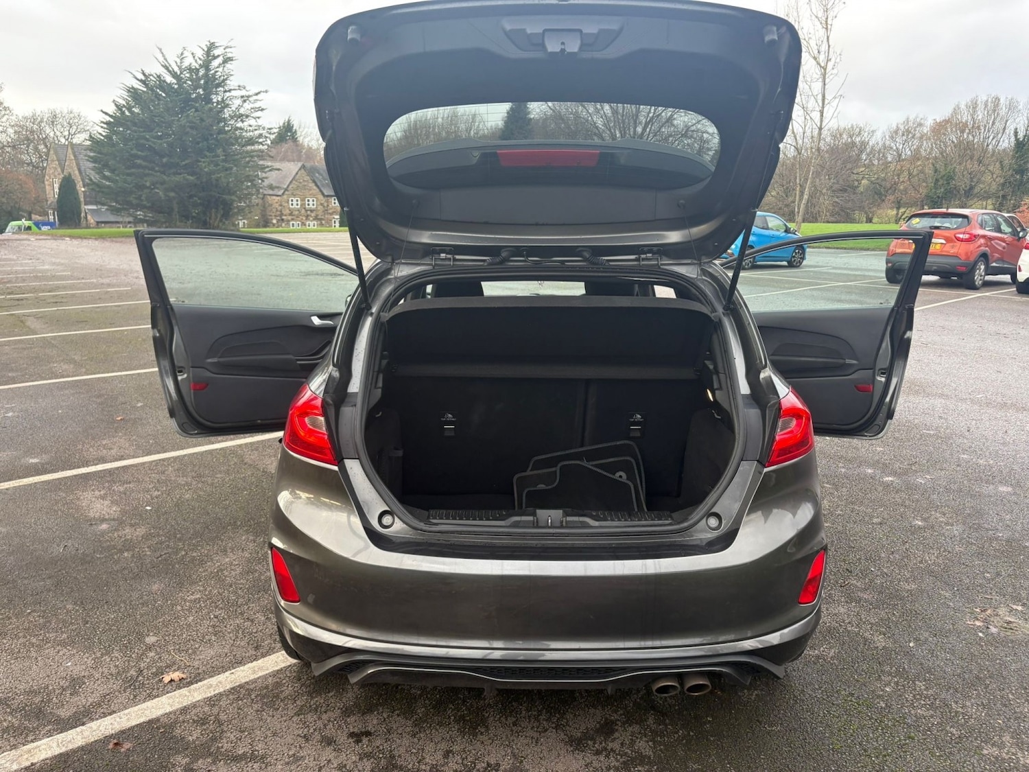 Used Ford Fiesta 2018 for sale - 76896888: Photo 11