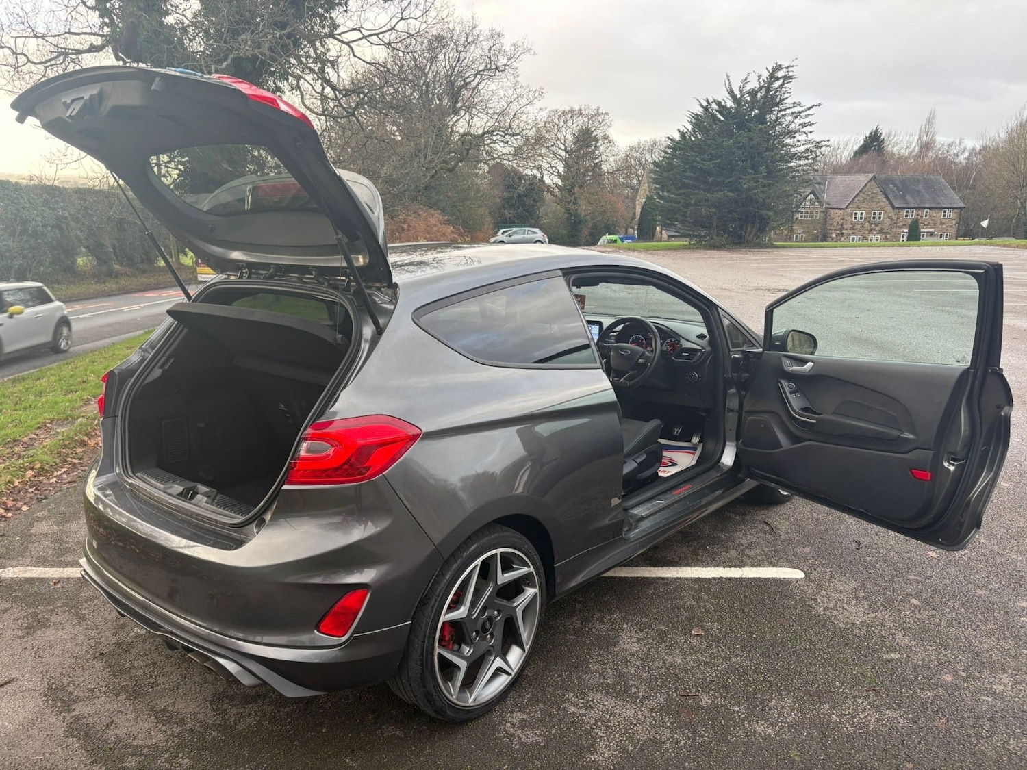 Used Ford Fiesta 2018 for sale - 76896888: Photo 14