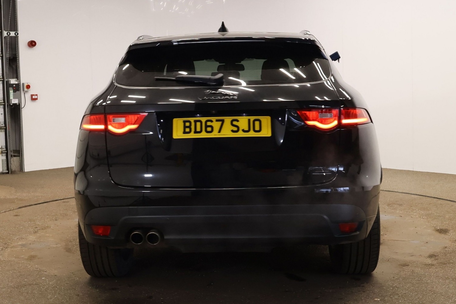 Used Jaguar F-Pace 2018 for sale - 77938100: Photo 6