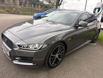 Used Jaguar XE 2018 for sale - 78914675: Photo