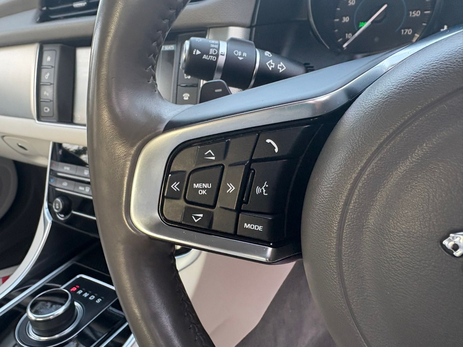 Used Jaguar XF 2017 for sale - 77453112: Photo 14