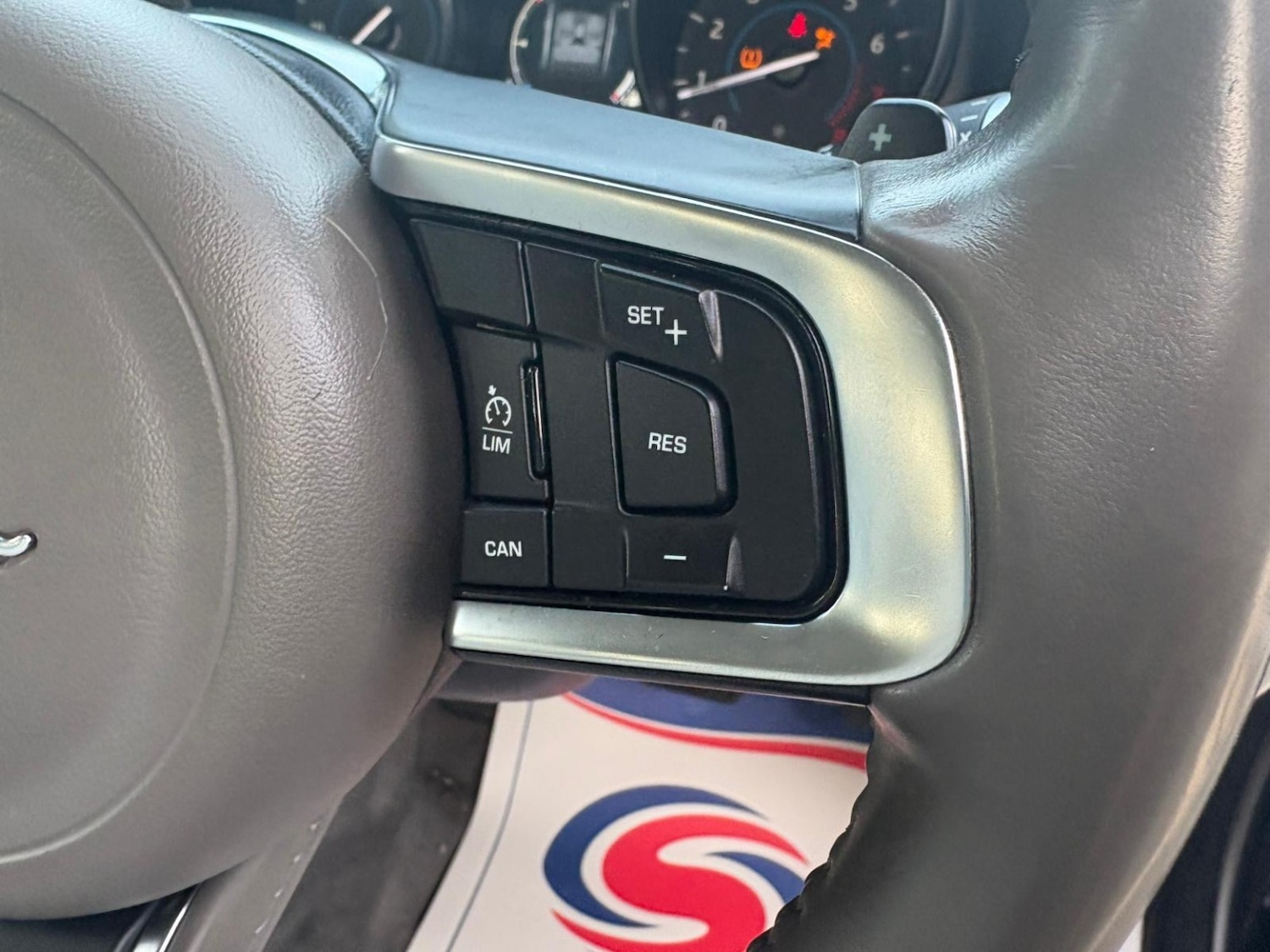 Used Jaguar XF 2017 for sale - 77453112: Photo 15