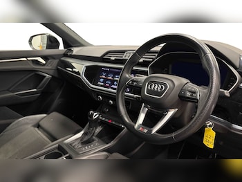 Used Audi Q3 2022 for sale - 78691739: Photo