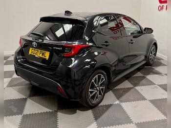 Used Toyota Yaris 2021 for sale - 75959765: Photo