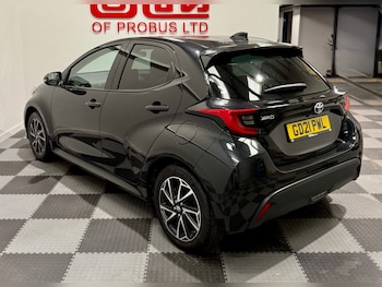 Used Toyota Yaris 2021 for sale - 75959765: Photo