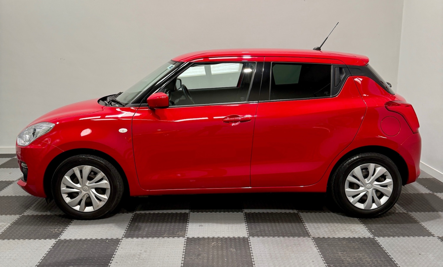 Used Suzuki Swift 2020 for sale - 76145803: Photo 7