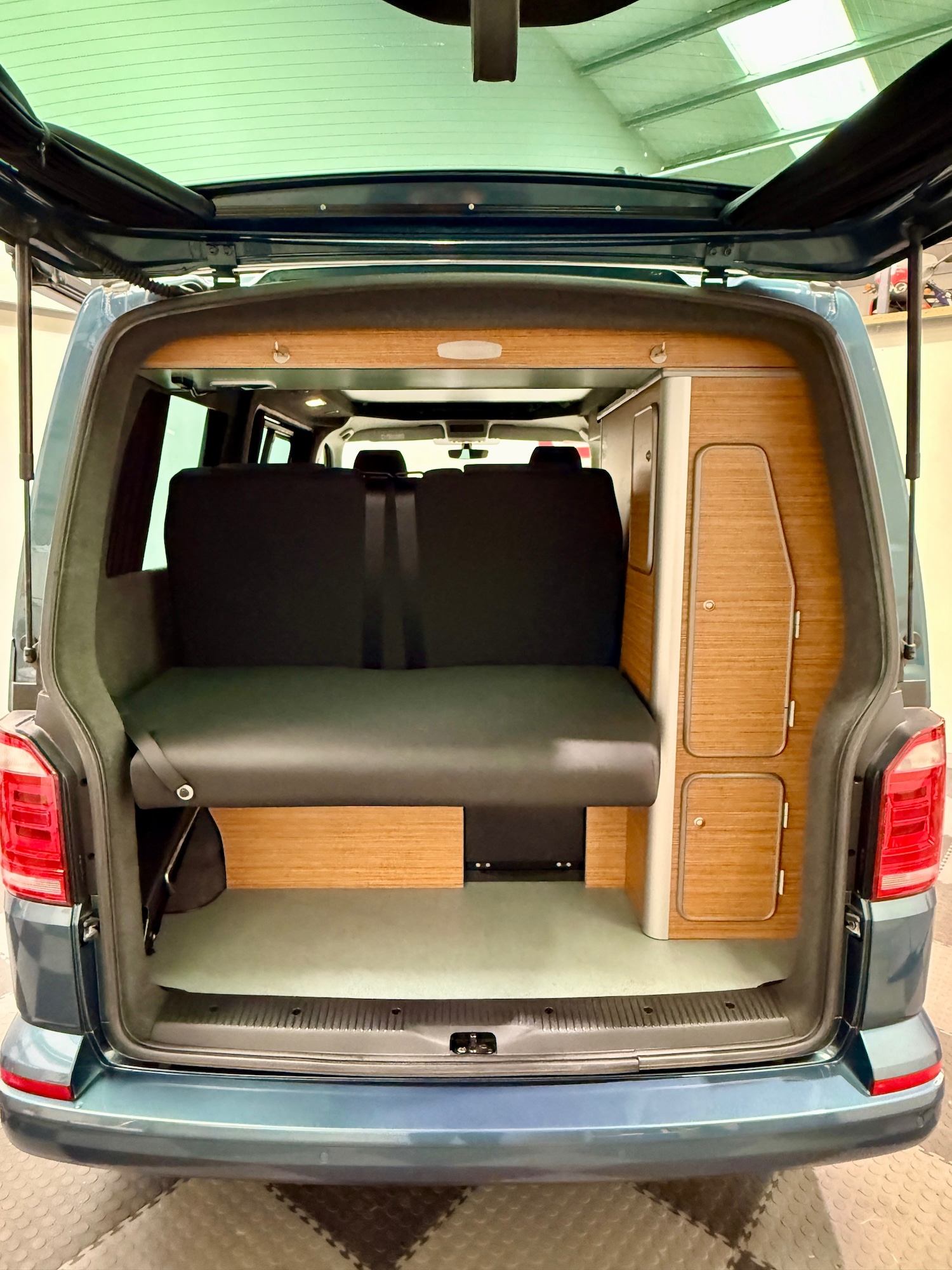 Used Volkswagen Transporter 2018 for sale - 78090272: Photo 10