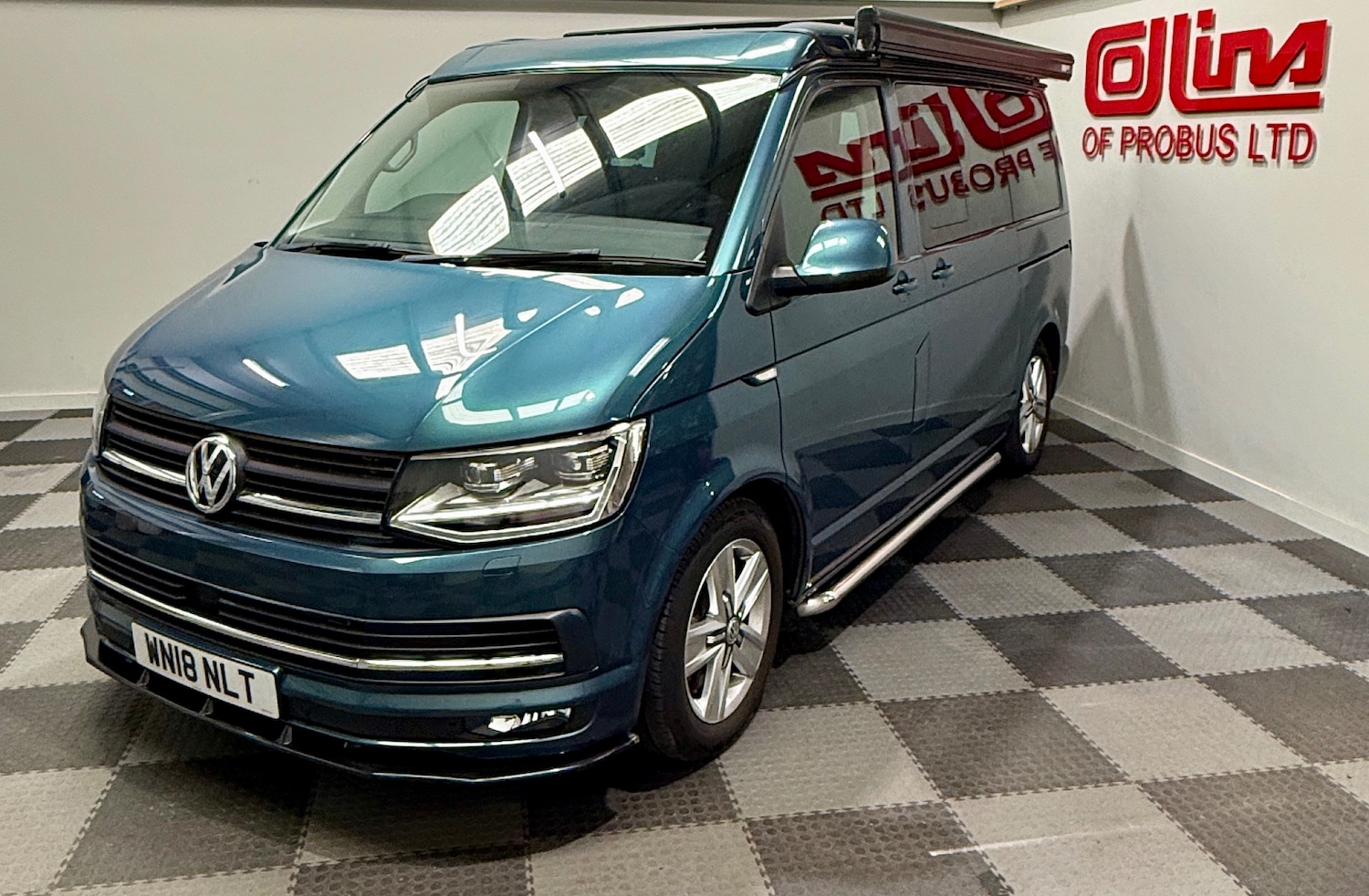Used Volkswagen Transporter 2018 for sale - 78090272: Photo 2