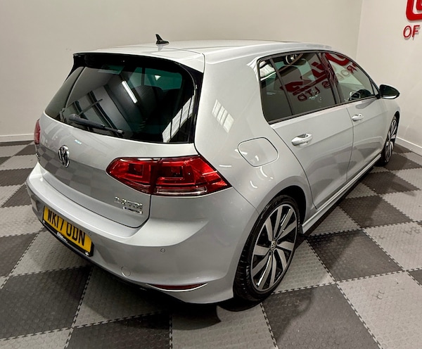 Used Volkswagen Golf 2017 for sale - 76221918: Photo 4