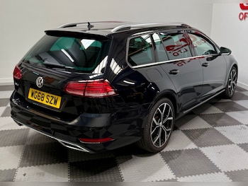 Used Volkswagen Golf 2018 for sale - 75710514: Photo