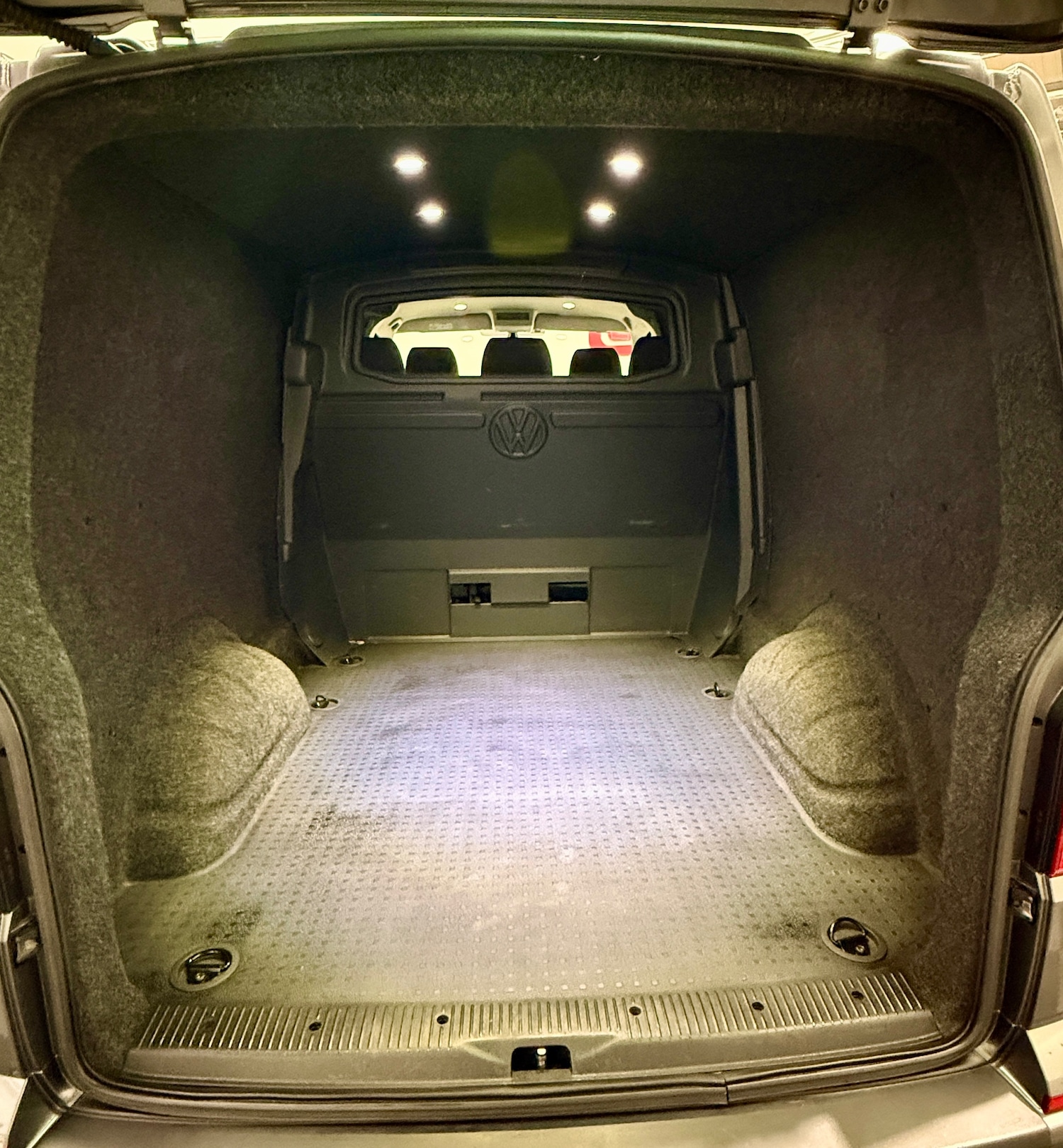 Used Volkswagen Transporter 2019 for sale - 77928329: Photo 10